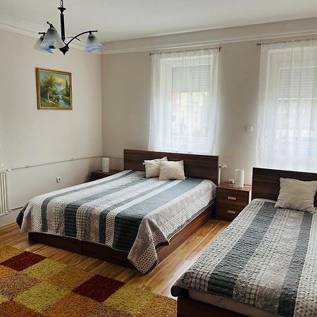 Huerkecz Apartmanhaz Heviz Luaran gambar