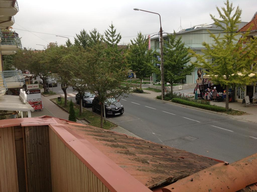 Huerkecz Apartmanhaz Heviz Luaran gambar