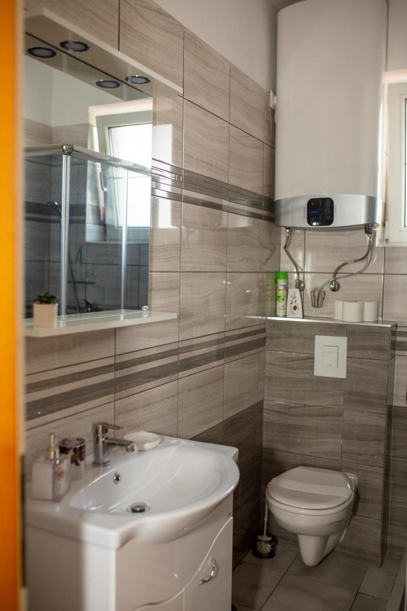 Huerkecz Apartmanhaz Heviz Luaran gambar