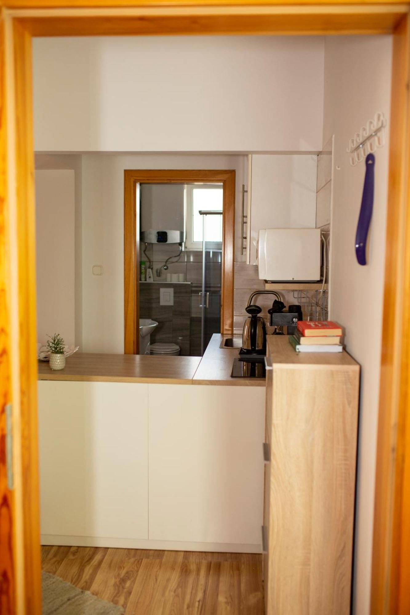 Huerkecz Apartmanhaz Heviz Luaran gambar