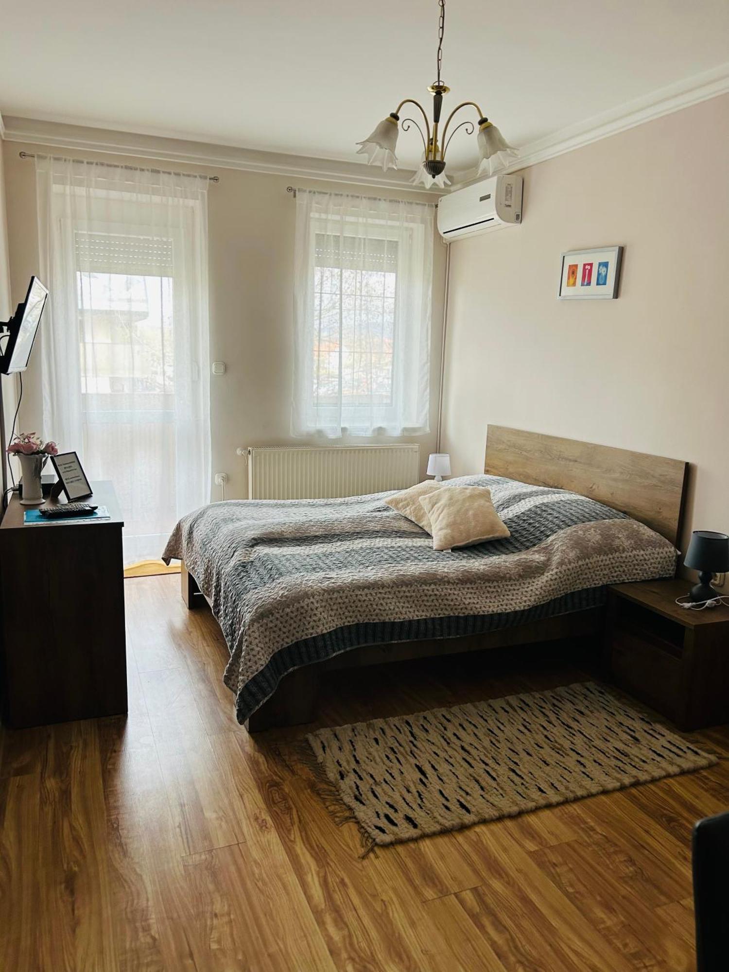 Huerkecz Apartmanhaz Heviz Luaran gambar