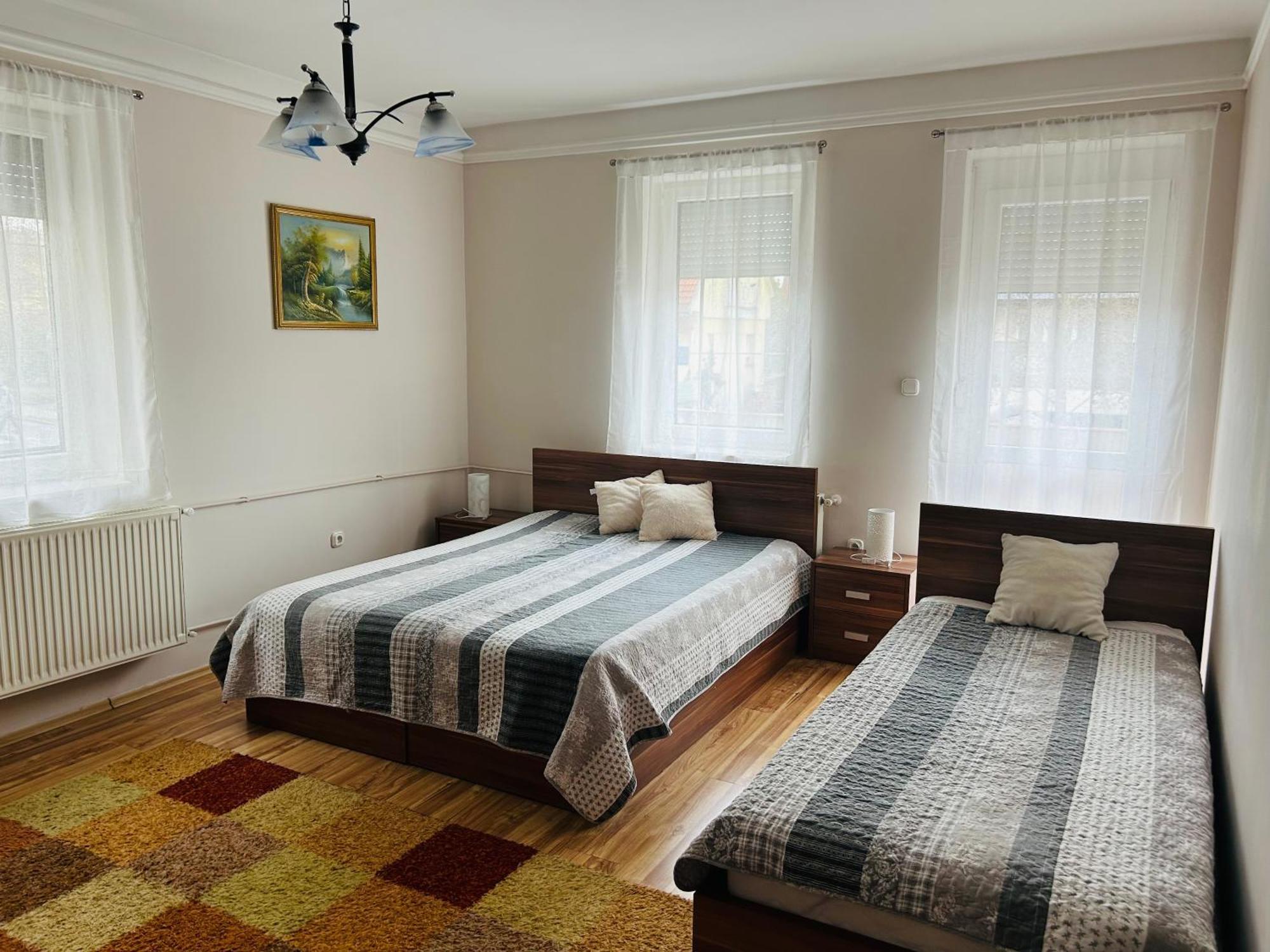 Huerkecz Apartmanhaz Heviz Luaran gambar