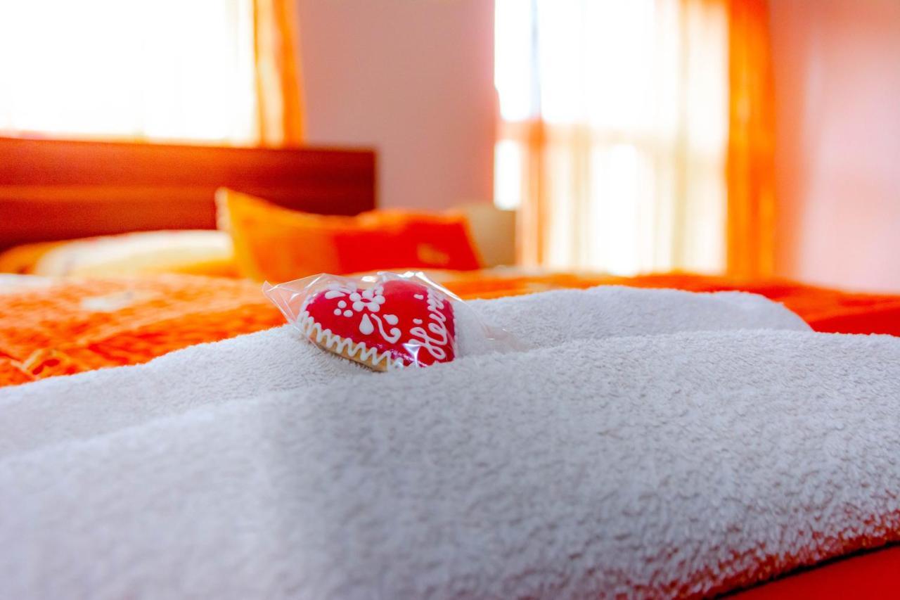 Huerkecz Apartmanhaz Heviz Luaran gambar
