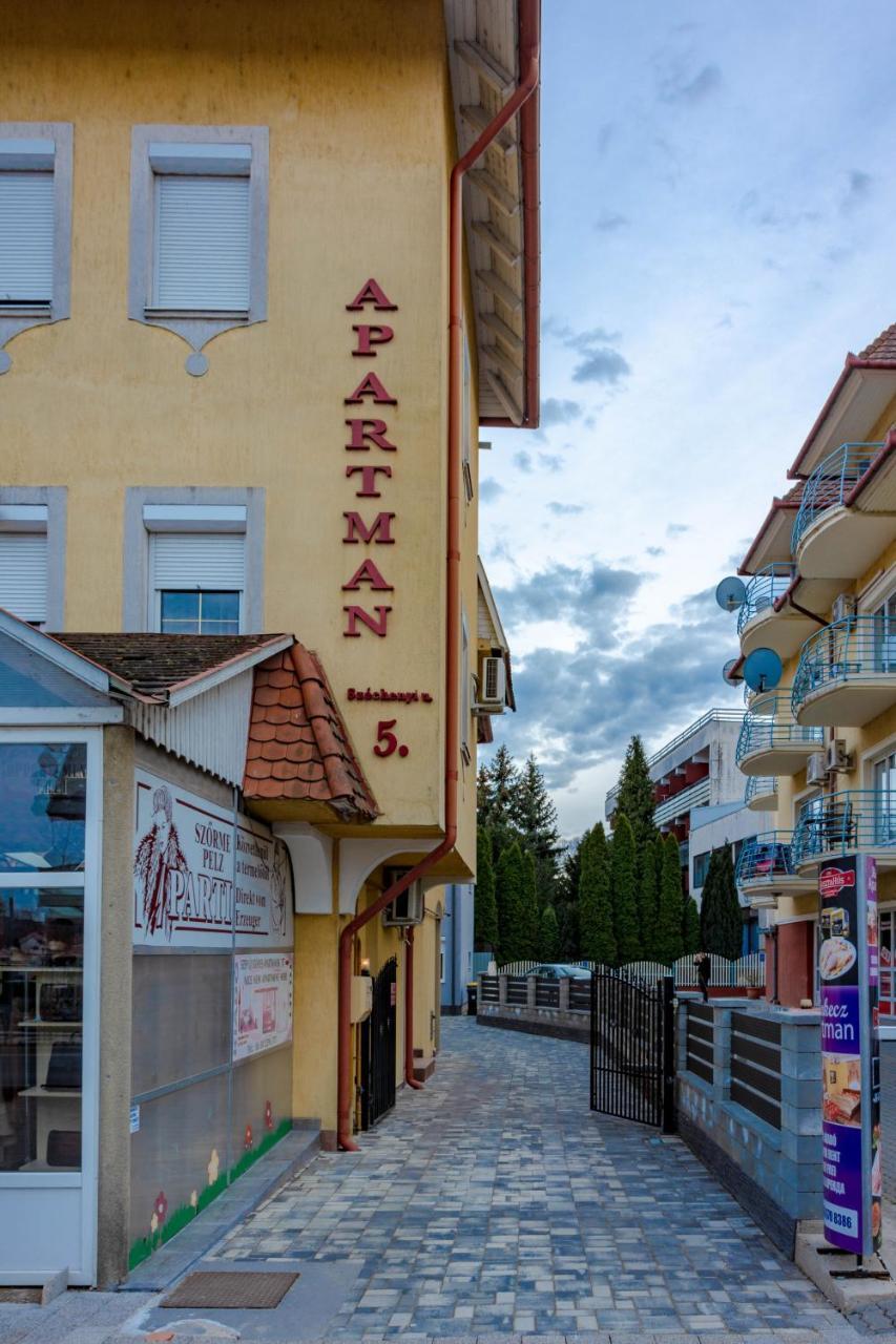 Huerkecz Apartmanhaz Heviz Luaran gambar