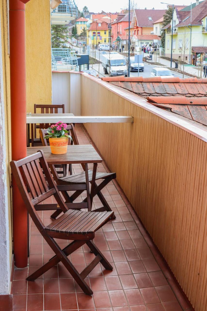 Huerkecz Apartmanhaz Heviz Luaran gambar